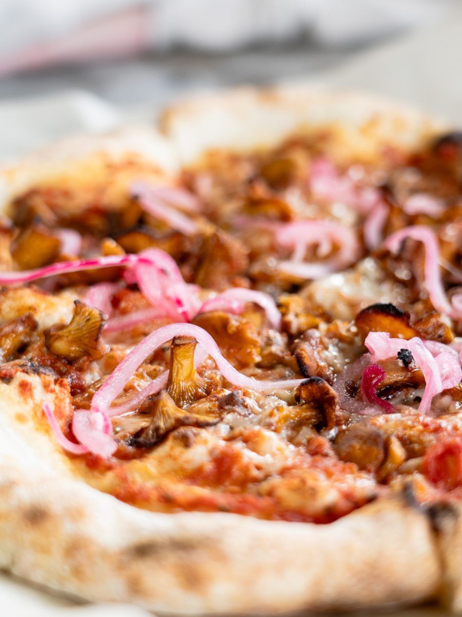 Kantarellpizza på Lilla bageriet i skogen